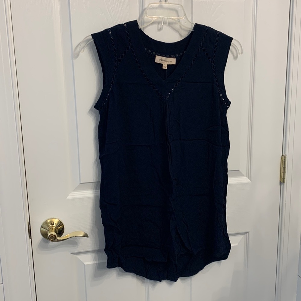 NWT Philosophy night life sleeveless blouse with eyelet detail size small